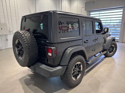 Black Clearcoat 2018 Jeep Wrangler Unlimited Sport
