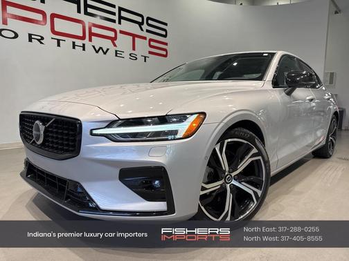 2023 Volvo S60 B5 Plus Dark Theme
