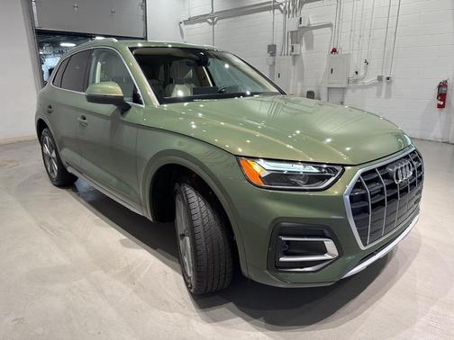 2024 Audi Q5 40 Premium Plus