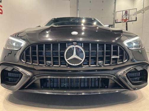 2024 Mercedes-Benz AMG C 63 S E Performance