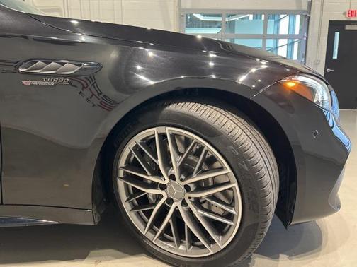 2024 Mercedes-Benz AMG C 63 S E Performance