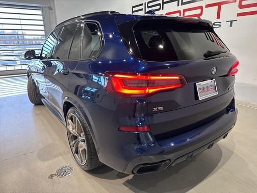 2021 BMW X5 M50i