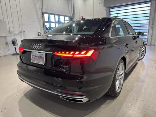 2024 Audi A4 45 S line Premium Plus