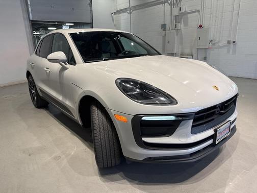 2023 Porsche Macan T