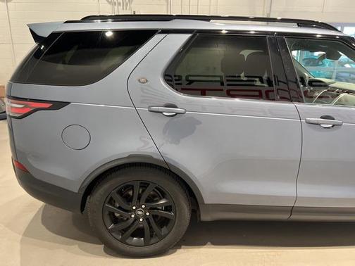 2020 Land Rover Discovery HSE