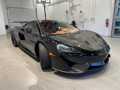 2017 McLaren 570GT Base