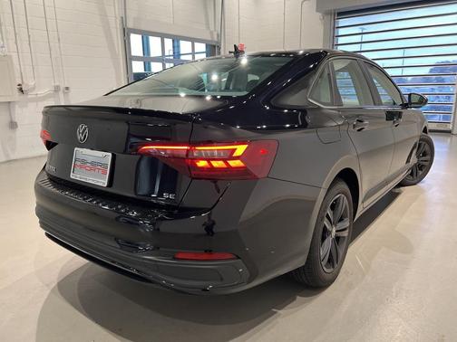 2024 Volkswagen Jetta 1.5T SE