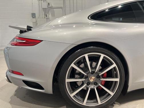 2017 Porsche 911 Carrera S