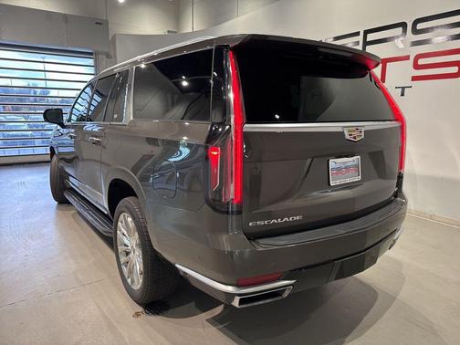 2021 Cadillac Escalade ESV Premium Luxury