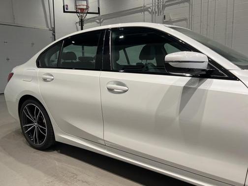 2024 BMW 330 i xDrive