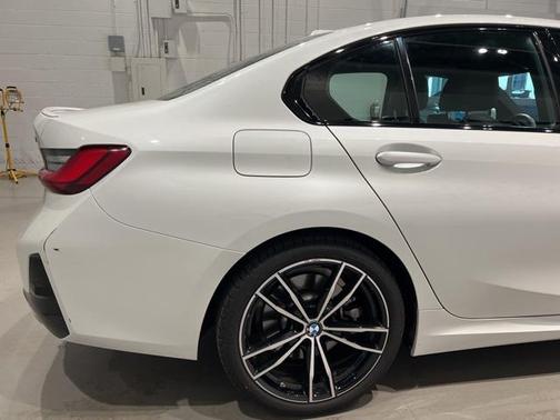 2024 BMW 330 i xDrive