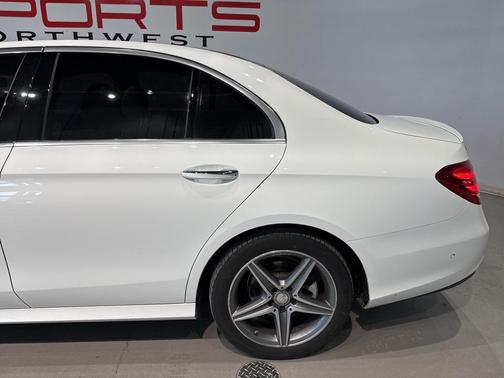 2017 Mercedes-Benz E-Class 4MATIC