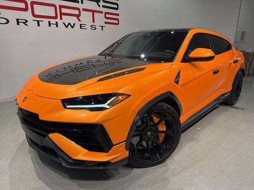2023 Lamborghini Urus Performante