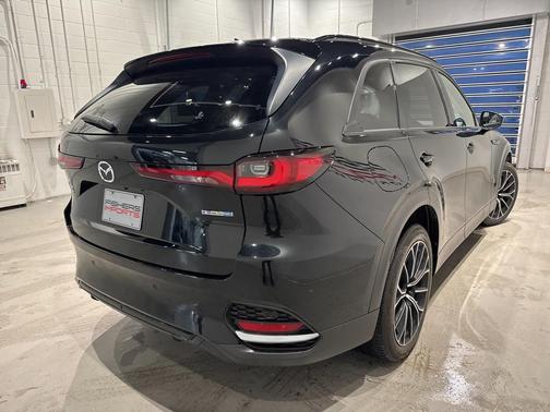 2025 Mazda CX-70 PHEV Premium Package