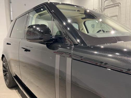 2023 Land Rover Range Rover P530 SE