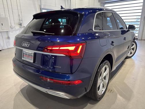 2021 Audi Q5 45 Prestige