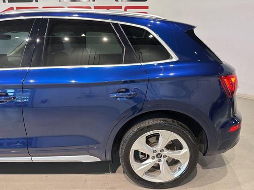 2021 Audi Q5 45 Prestige