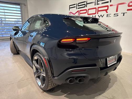 2024 Ferrari Purosangue Base