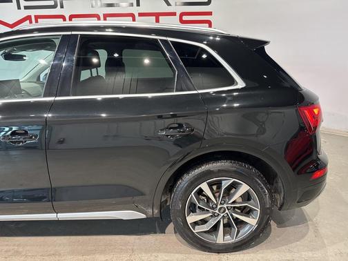 2023 Audi Q5 45 S line Premium