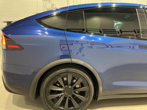 2022 Tesla Model X Dual Motor All-Wheel Drive