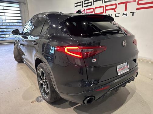 2023 Alfa Romeo Stelvio Veloce AWD