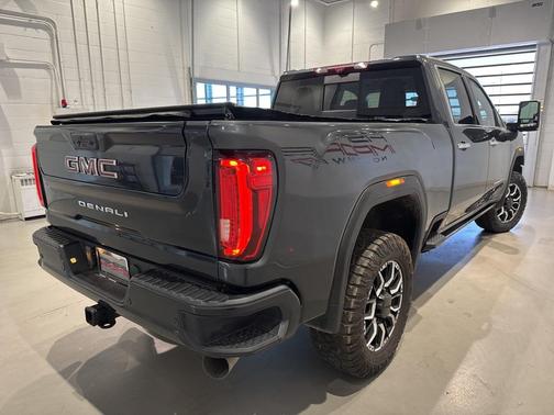 2023 GMC Sierra 3500 Denali