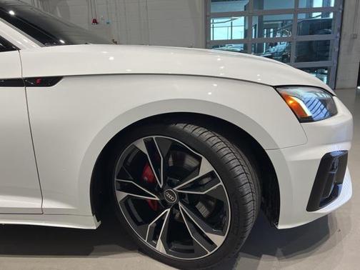 2022 Audi S5 Premium Plus TFSI quattro Tiptronic