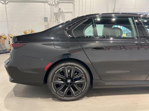 2023 BMW i7 xDrive60
