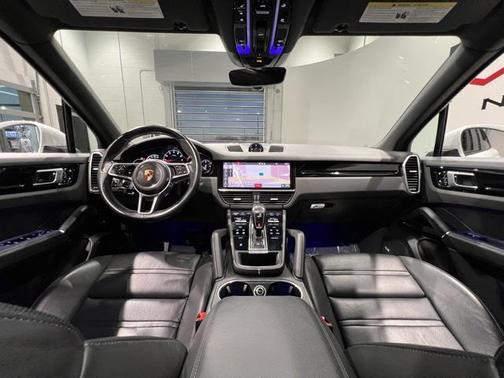 2021 Porsche Cayenne Base