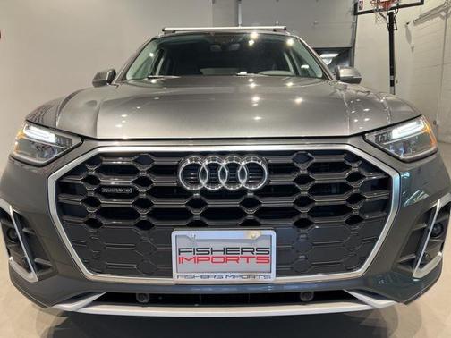 2023 Audi Q5 45 S line Premium