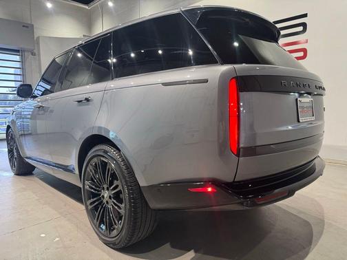 Gray 2023 Land Rover Range Rover P530 SE
