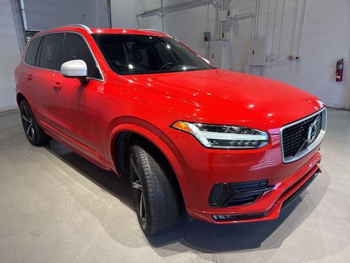 2017 Volvo XC90 T5 R-Design