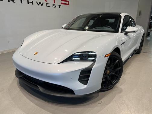 2022 Porsche Taycan GTS