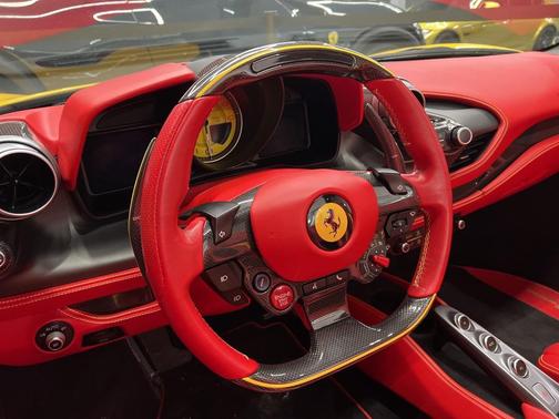 2021 Ferrari F8 Spider Base