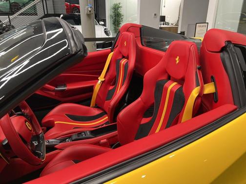 2021 Ferrari F8 Spider Base