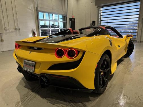 2021 Ferrari F8 Spider Base