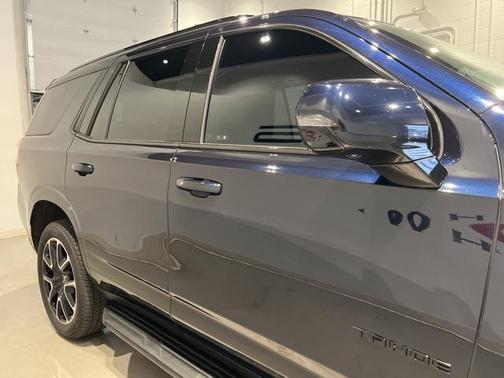 2023 Chevrolet Tahoe 4WD RST
