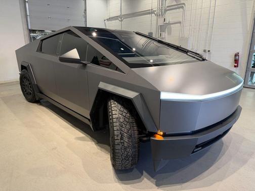 2024 Tesla Cybertruck All-Wheel Drive