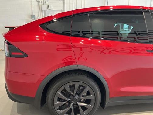 2022 Tesla Model X Plaid Tri Motor All-Wheel Drive