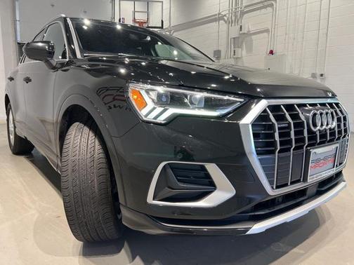 2022 Audi Q3 40 Premium Plus