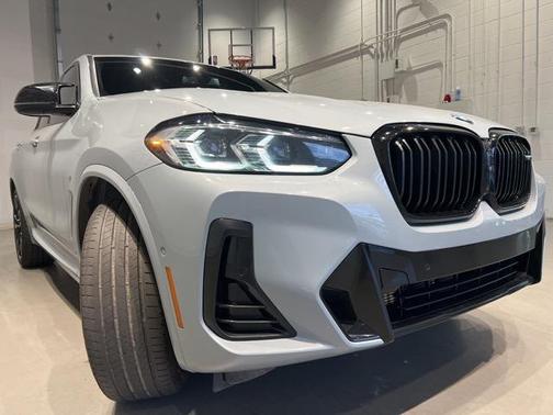 2023 BMW X4 M40i