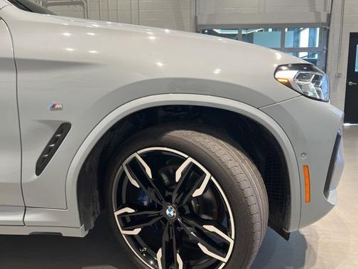 2023 BMW X4 M40i