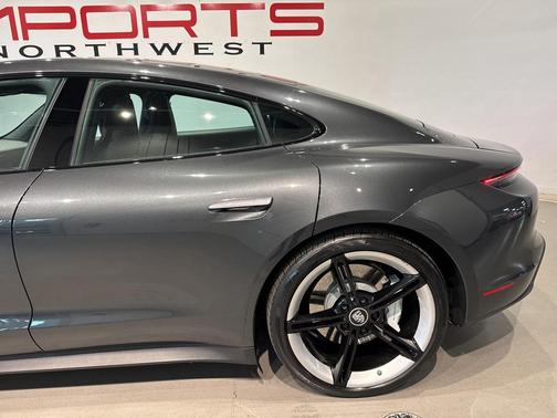 2024 Porsche Taycan 4S