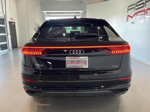 2022 Audi Q8 55 Premium Plus