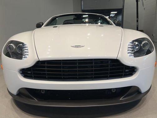 2013 Aston Martin V8 Vantage Base