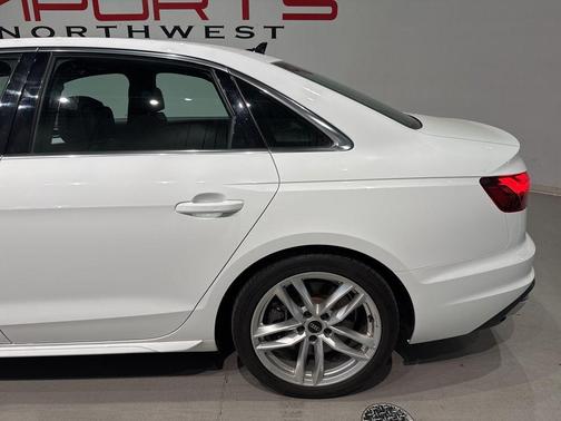 2022 Audi A4 45 S line Premium Plus