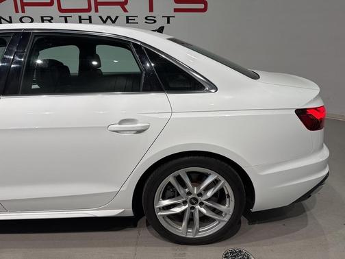 2022 Audi A4 45 S line Premium Plus