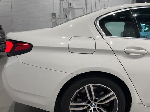 2021 BMW 530 xDrive