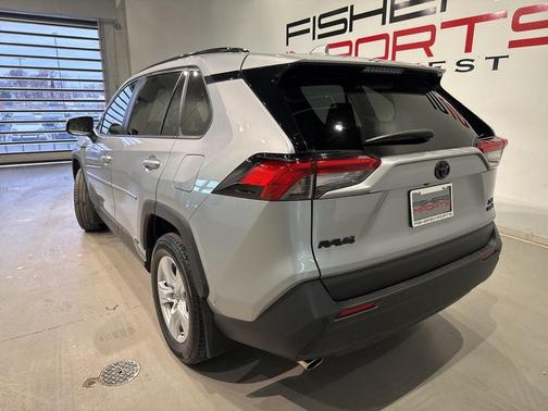 2019 Toyota RAV4 Hybrid XLE