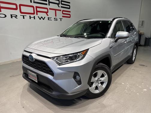 2019 Toyota RAV4 Hybrid XLE